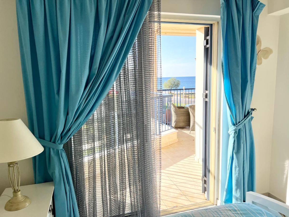 Odyssey Beach Front Apartment Chania  Eksteriør billede